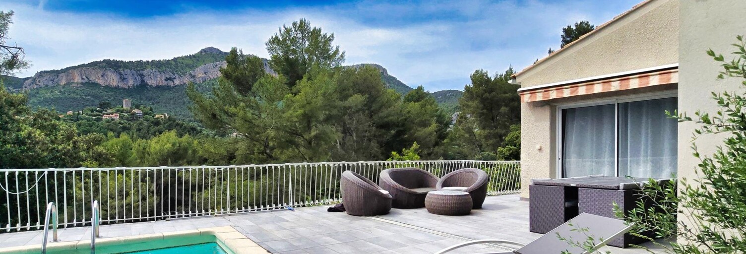 Maison 5 Pièces 128 m² à vendre à Le Revest-les-Eaux (83200)
