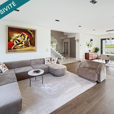 Maison 6 pièces 740000 €