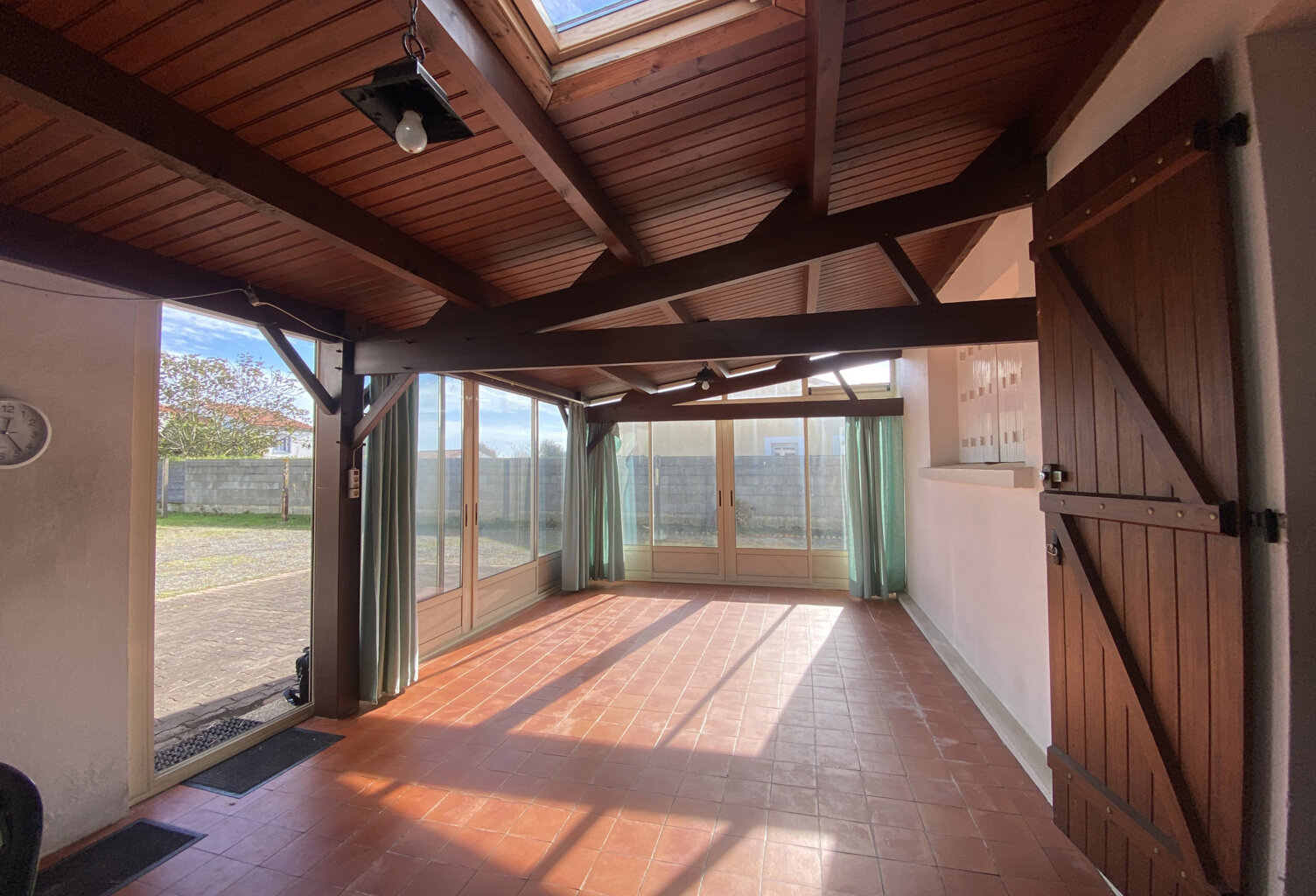 Ensemble immobilier Terrains, Maison, dépendances et grange — photo 1