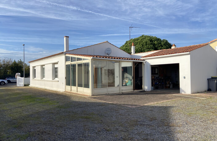 Ensemble immobilier Terrains, Maison, dépendances et grange — photo 2