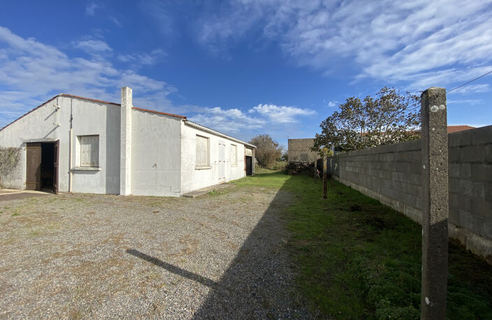 Ensemble immobilier Terrains, Maison, dépendances et grange — photo 4