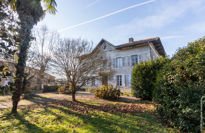 Maison de Maitre 400M² + Dépendances 5 à 600M² +parc 5,6Ha au calme — photo 4