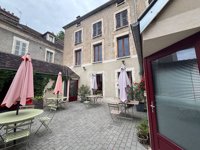 Ensemble immobilier Tonnerre — photo 1