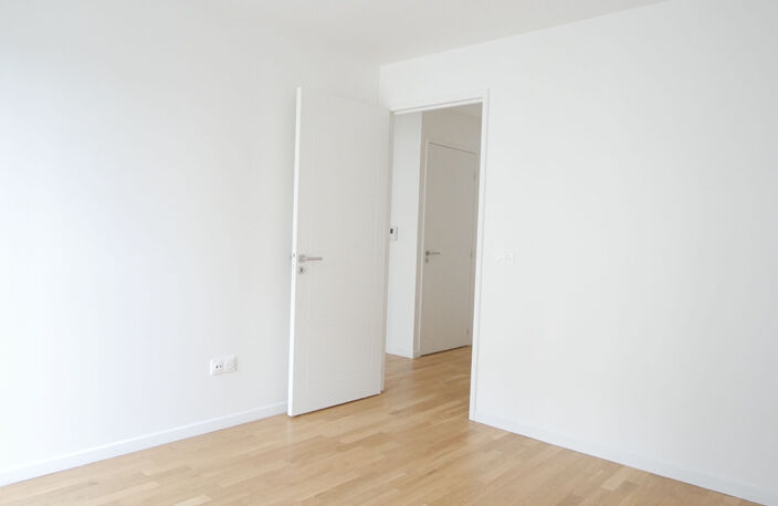 Appartement Rueil Malmaison 3 pièce(s) 57.51 m2 — photo 2