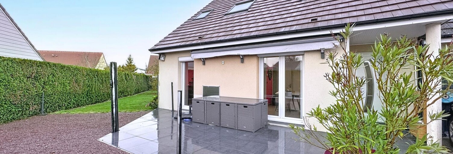 Maison 8 Pièces 125 m² à vendre à Sacquenville (27930)