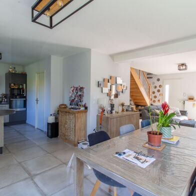 Maison 6 pièces 310000 €