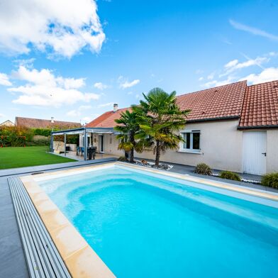 Maison 5 pièces 399000 €