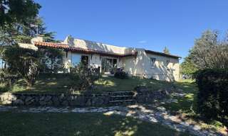 Maison 8 Pièces 196 m² à vendre à Les Peintures (33230)