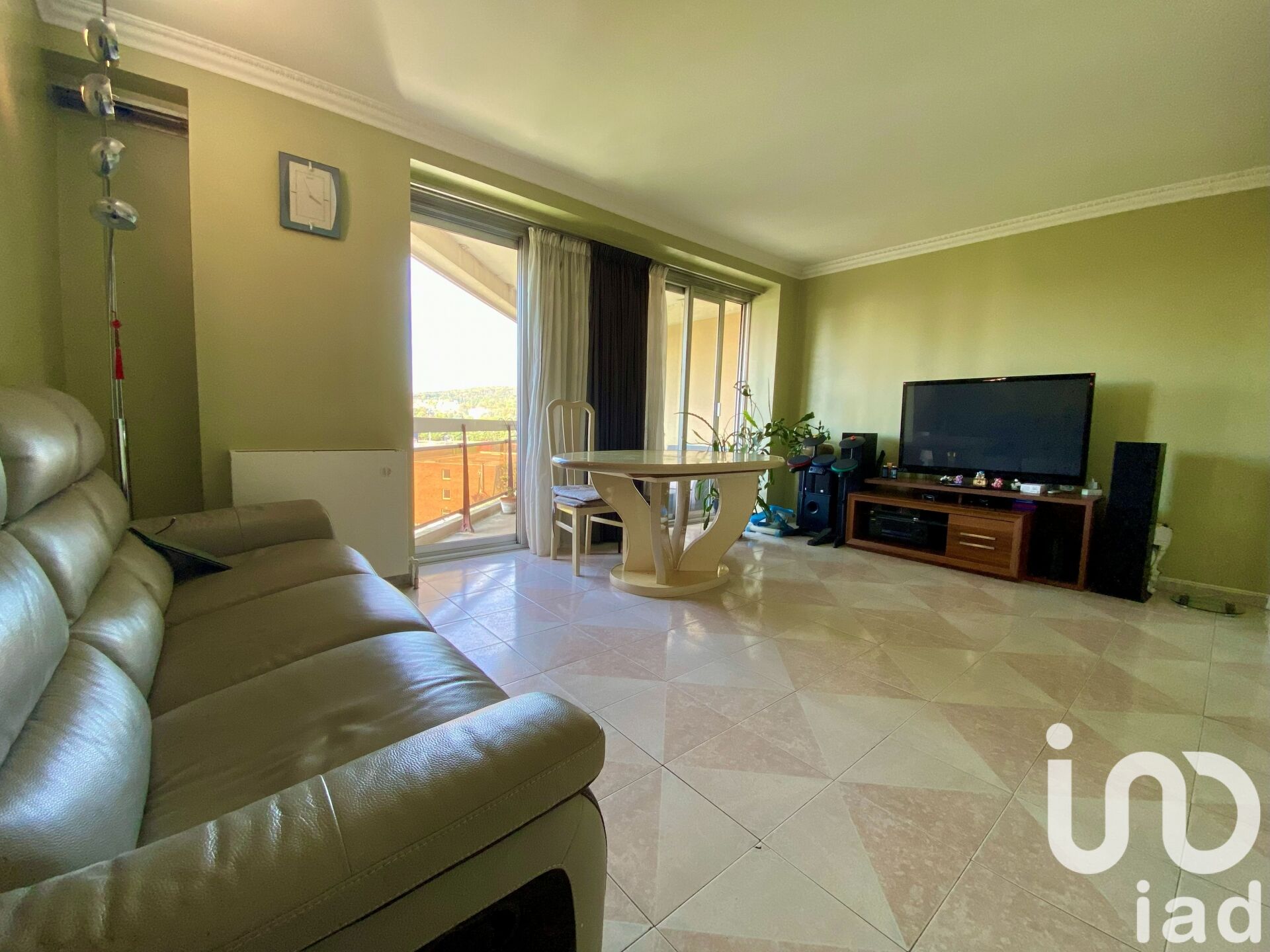 Vente Appartement 4 pièces - Photo 2