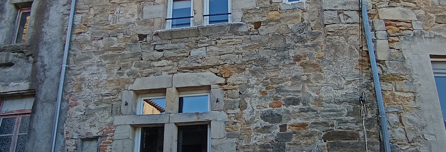 Maison 4 Pièces 102 m² à vendre à Les Vans (07140)