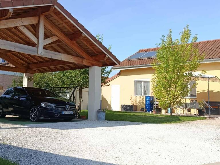 Vente Maison/villa 8 pièces — photo 1