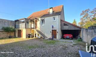 Maison 8 Pièces 199 m² à vendre à Saint-Amand-Montrond (18200)