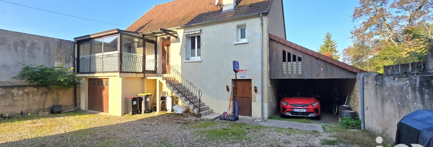 Maison 8 Pièces 199 m² à vendre à Saint-Amand-Montrond (18200)