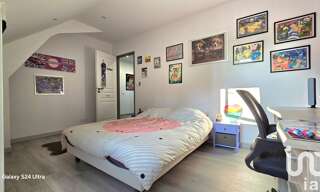 Maison 8 Pièces 199 m² à vendre à Saint-Amand-Montrond (18200)