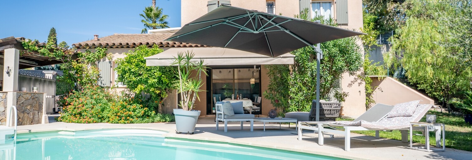 Maison 5 Pièces 115 m² à vendre à La Roquette-sur-Siagne (06550)