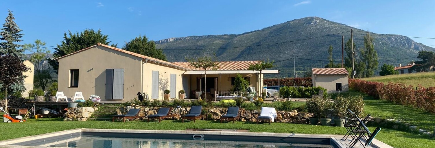 Maison 5 Pièces 155 m² à vendre à La Roque-Esclapon (83840)