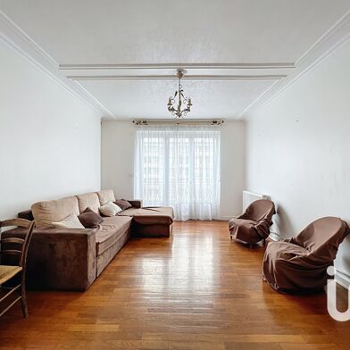 Appartement 4 pièces 990 €