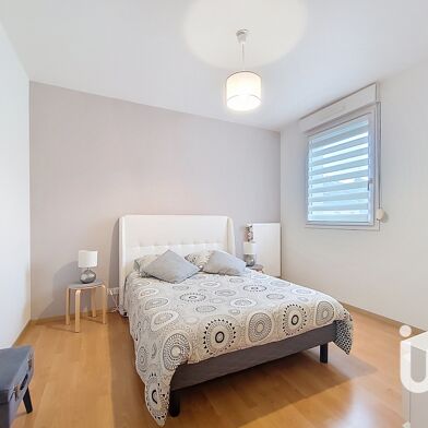 Appartement 3 pièces 232000 €