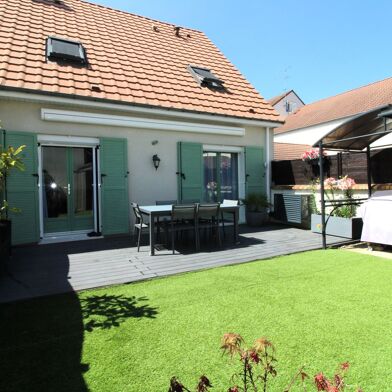 Maison 5 pièces 299000 €