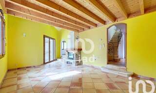 Maison 7 Pièces 210 m² à vendre à Niozelles (04300)