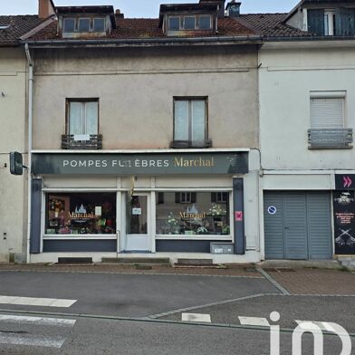 Immeuble  208000 €