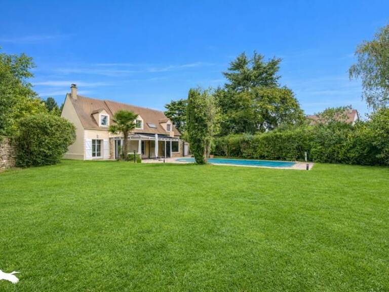 Contemporaine de 9 pièces principales — photo 1