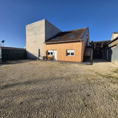 Immeuble  472500 €