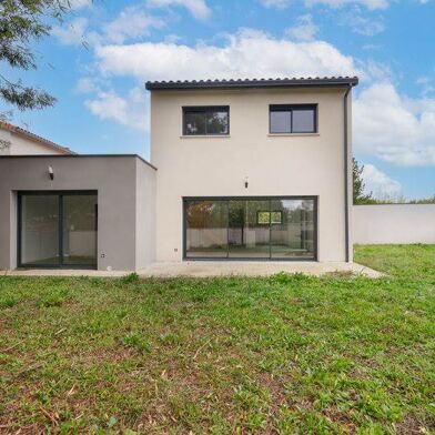 Maison 5 pièces 405405 €