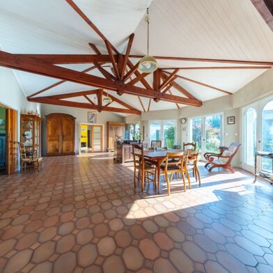 Maison 7 pièces 379080 €