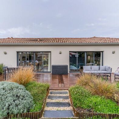 Maison 5 pièces 580000 €