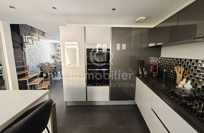 VILLA JUMELEE 92.72 M² 160m² JARDIN GARAGE ET PARKING — photo 4