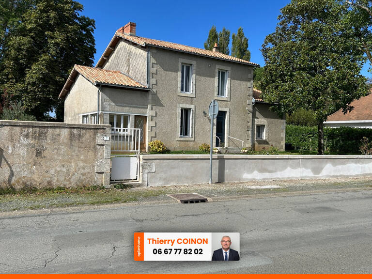 CHARMANTE MAISON INDIVIDUELLE  PROCHE CENTRE BOURG SUR 1751 M² DE JARDIN, ANNEXES et DÉPENDANCES — photo 1