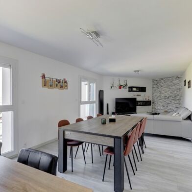 Appartement 4 pièces 145000 €