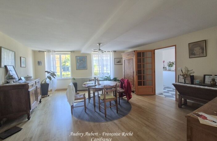 Maison à vendre 9 pièces AUTHON EBEON (17) — photo 3