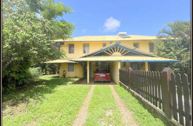 A VENDRE A KOUROU (GUYANE FRANCAISE) UNE JOLIE MAISON JUMELEE T5 (R+1) de 103 m² - SUPERFICIE DU TERRAIN 299 m² AU PRIX DE 185 000 € — photo du bien