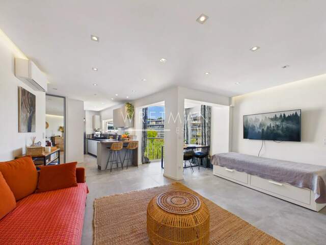 Appartement 2 pièces avec balcon  - Cannes Palm Beach — photo du bien