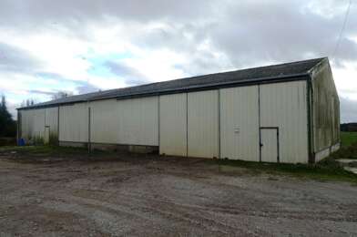 Immeuble  137100 €