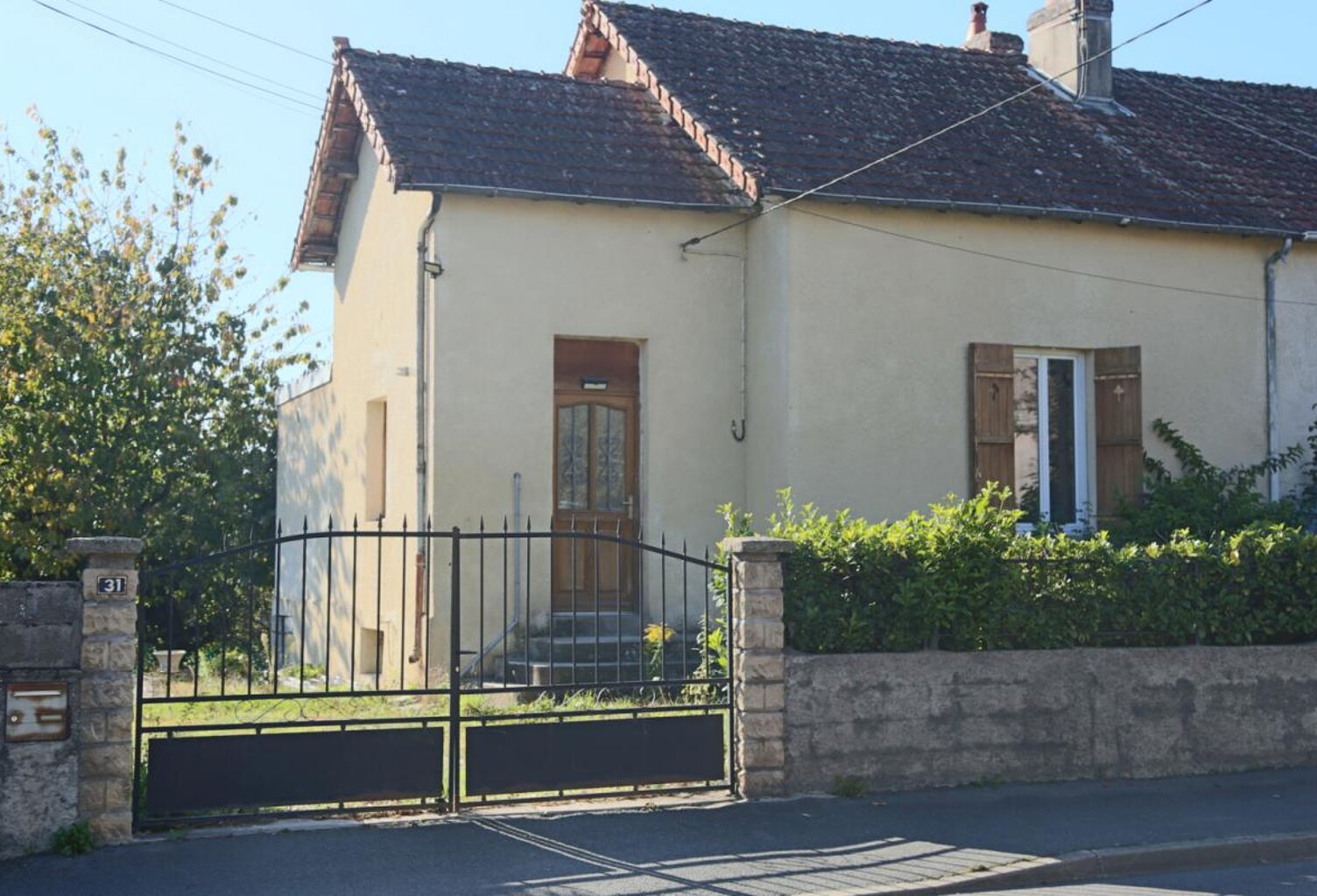 Petite maison de 57 m² à rafraîchir en sortie de ville — photo 1