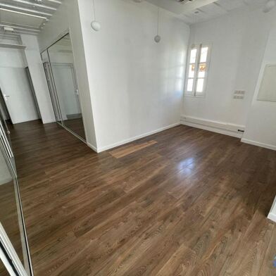 Bureau 5 pièces 2750 €