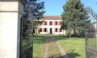 Maison 11 Pièces 273 m² à vendre à Jarnac-Champagne (17520)