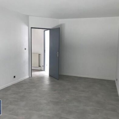 Appartement 3 pièces 665 €