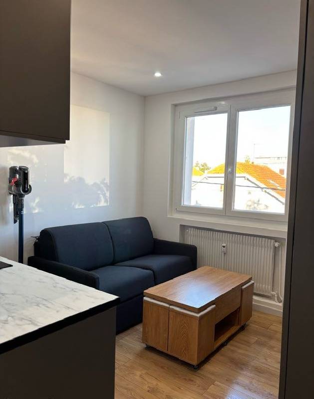 Location Studio 15 m² à Dijon 591 ¤ CC /mois