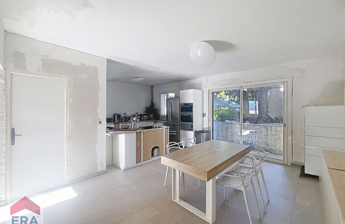A VENDRE MARSEILLE 13013 ST MITRES MAISON T4 JARDIN TERRAIN PARKINGS PISCINABLE — photo 4