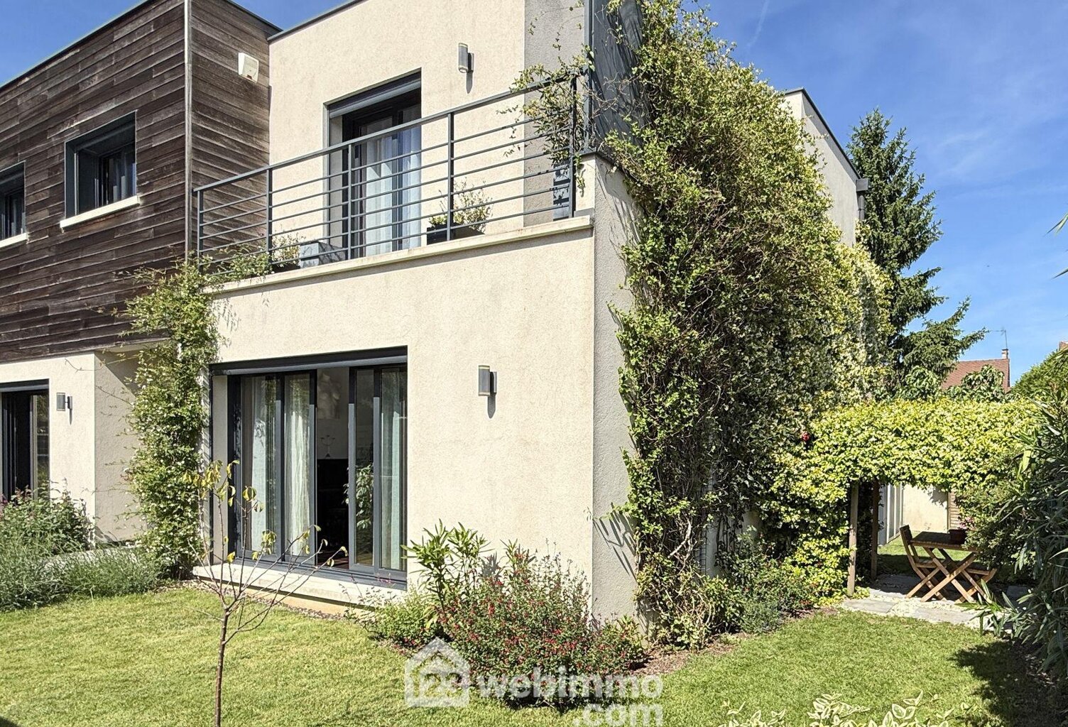 Maison d'architecte - 125m² - Ormesson-sur-Marne — photo 1