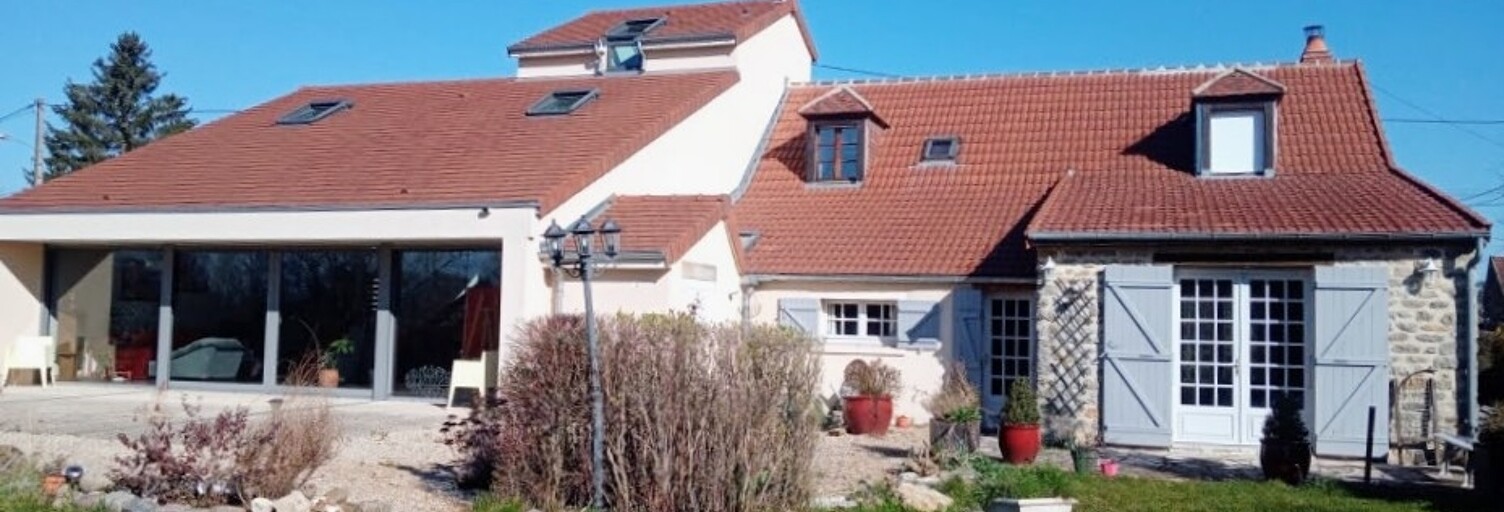 Maison 8 Pièces 213 m² à vendre à Alluy (58110)