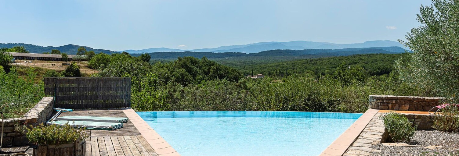 Maison 8 Pièces 228 m² à vendre à Saint-André-de-Cruzières (07460)