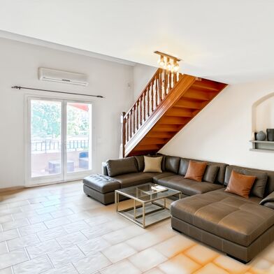 Appartement 6 pièces 274000 €