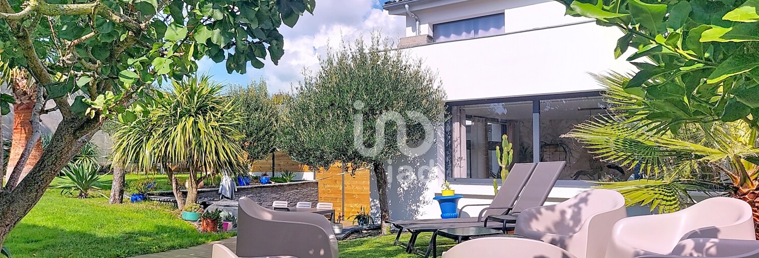 Maison 9 Pièces 252 m² à vendre à Bréhal (50290)