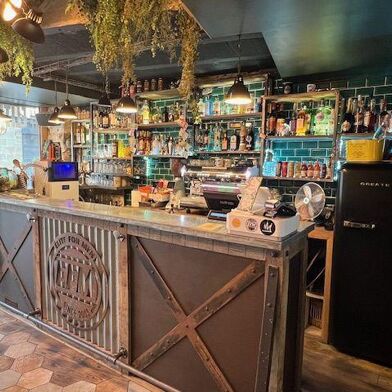 Commerce  175000 €