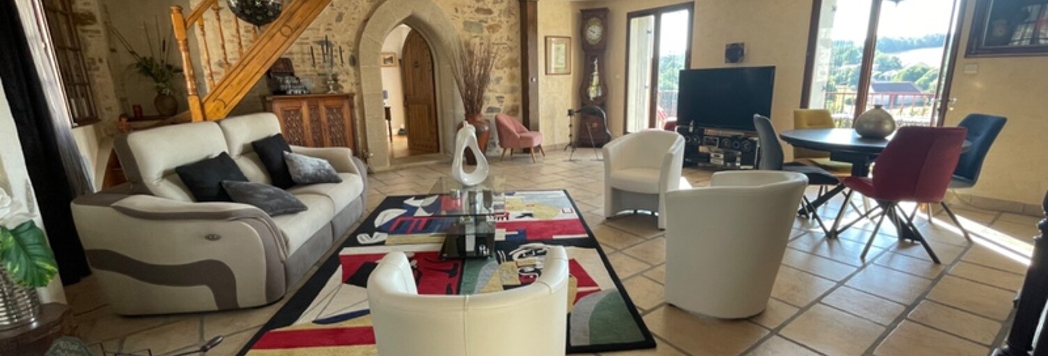 Maison 9 Pièces 219 m² à vendre à La Celle-Dunoise (23800)